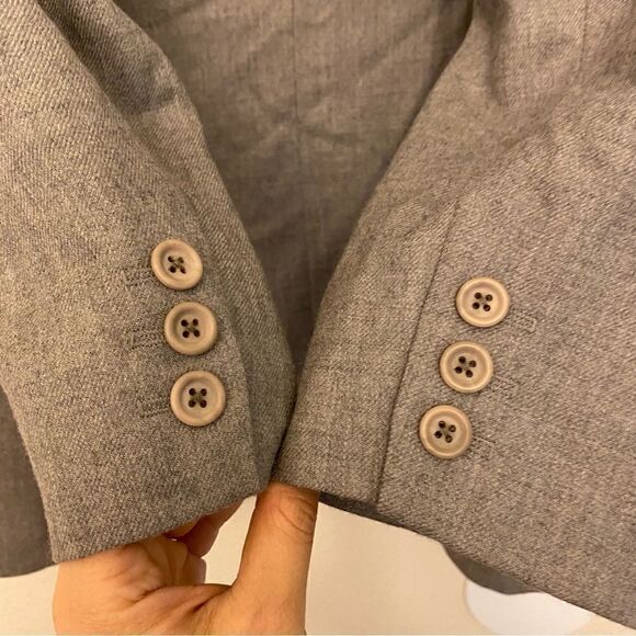 Lands End woman’s vintage 100% wool gray suit Buisness 2 button blazer jacket-12 - Picture 5 of 10